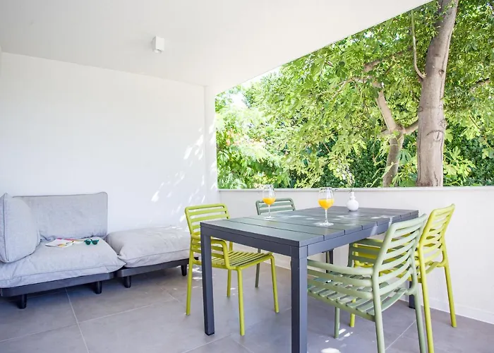 Favi פאקוסטאן